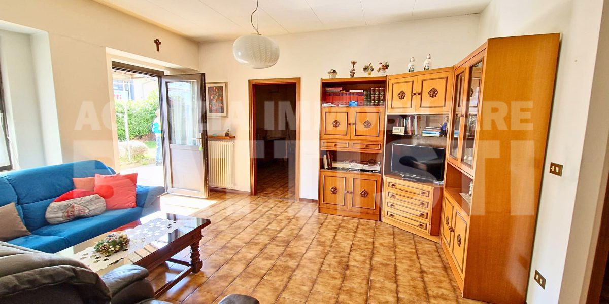 APPARTAMENTO CON GIARDINO