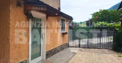 APPARTAMENTO CON ORTO E TERRAZZO