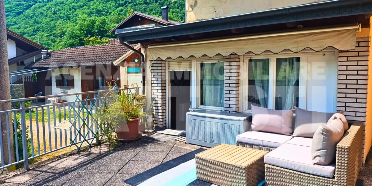APPARTAMENTO CON ORTO E TERRAZZO