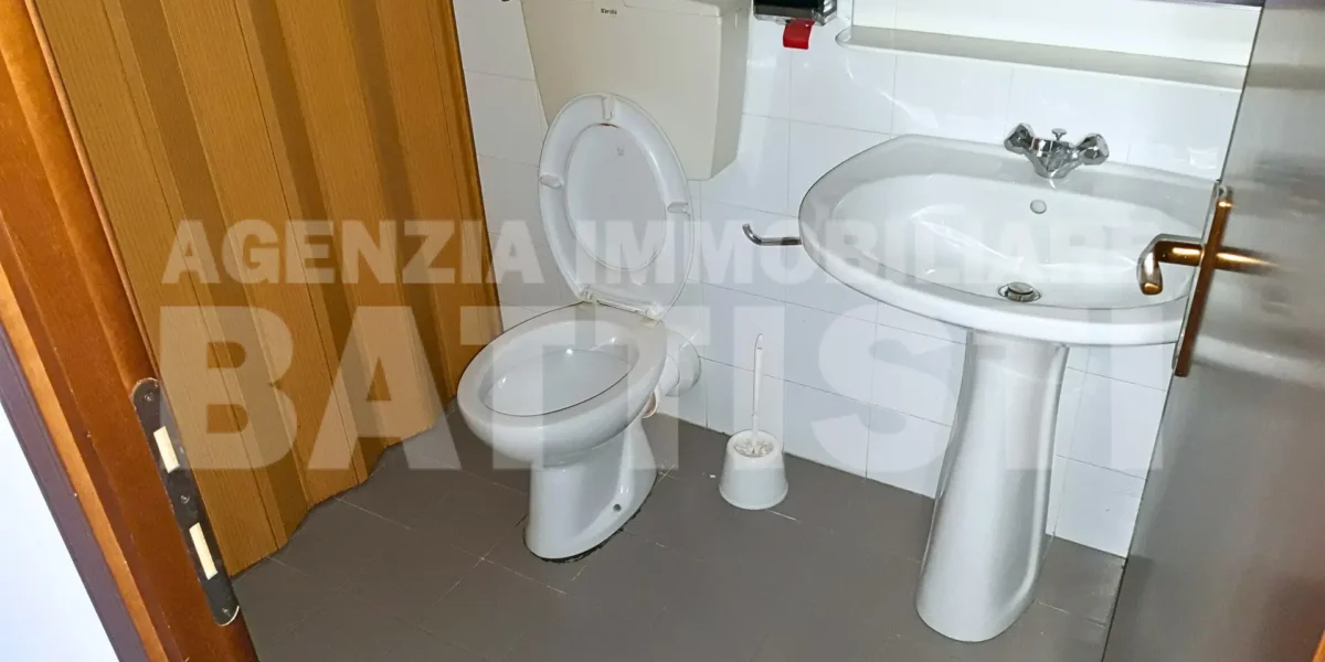 UFFICIO/AMBULATORIO IN AFFITTO