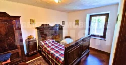 AMPIO ALLOGGIO IN BIFAMILIARE