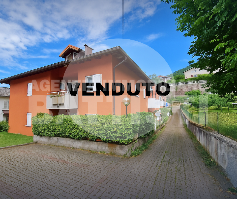 GRAZIOSO ALLOGGIO VICINO AL LAGO