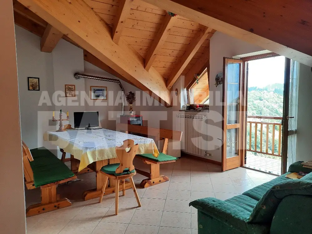 ALLOGGIO IN COLLINA