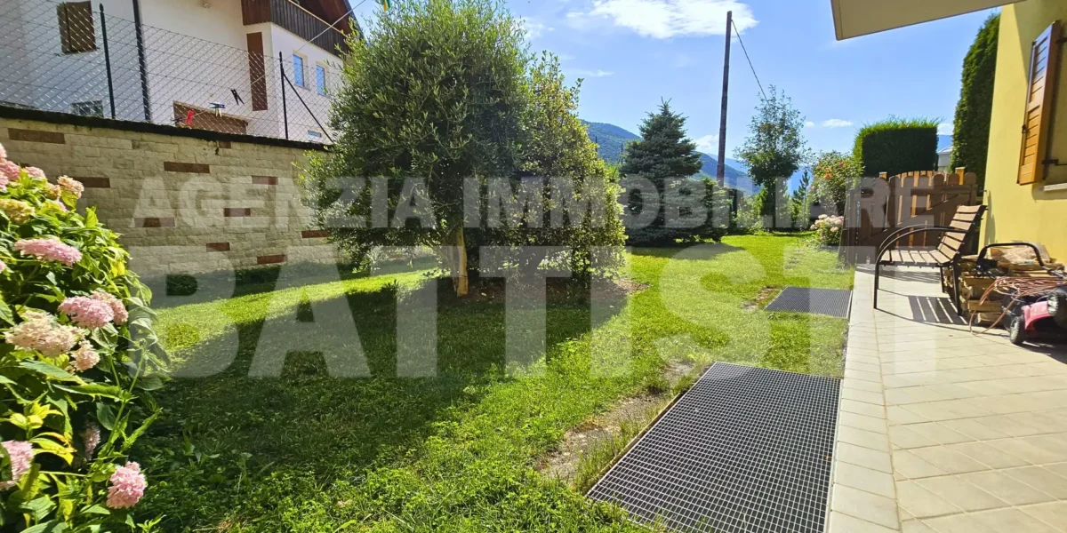 APPARTAMENTO CON GIARDINO E TERRAZZO