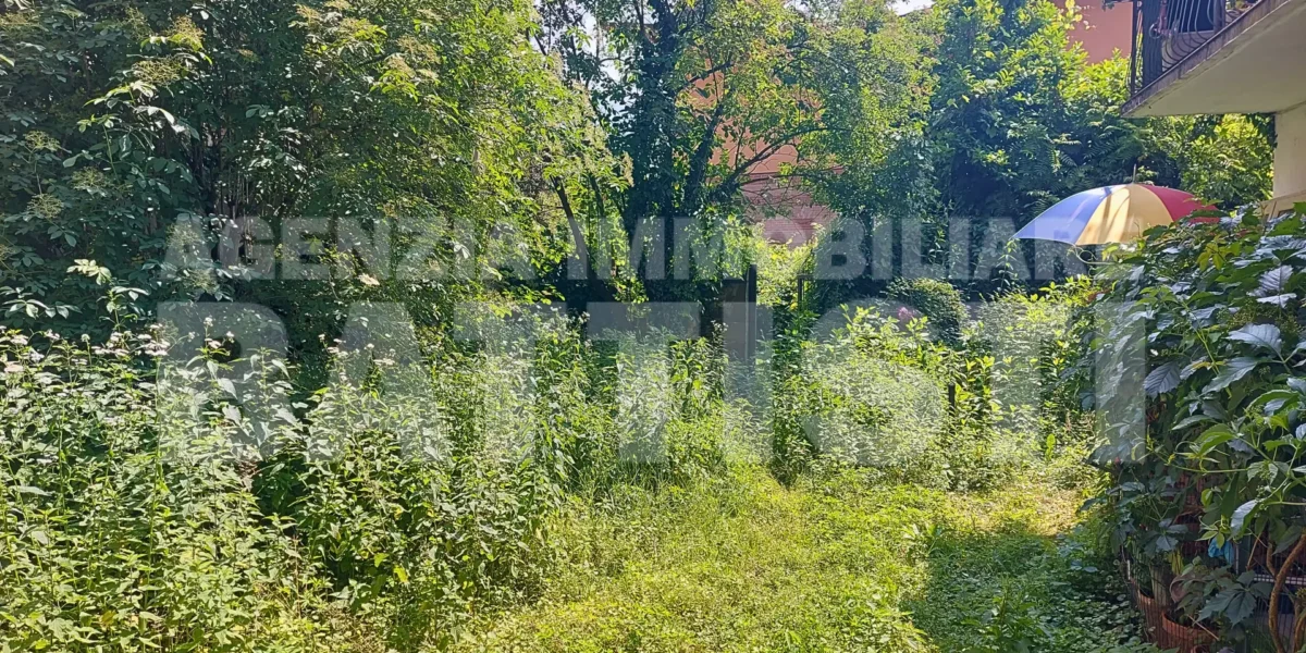 AMPIO SOTTOTETTO CON GIARDINO