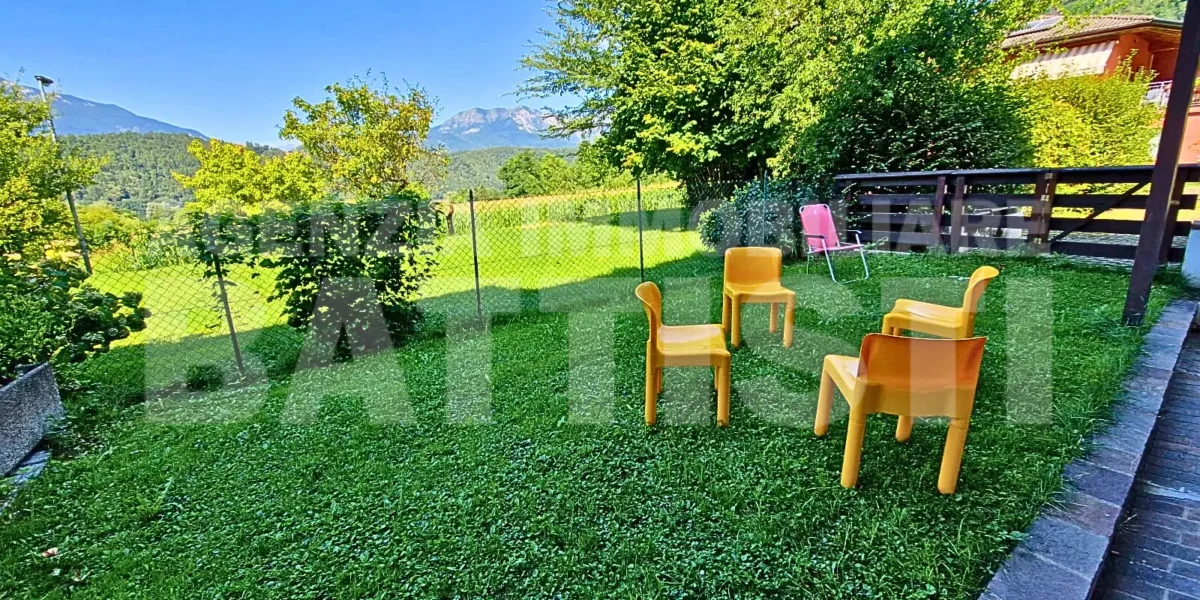 ALLOGGIO CON GIARDINO