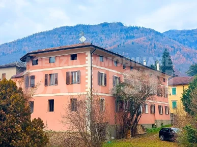 AMPIO SOTTOTETTO CON GIARDINO