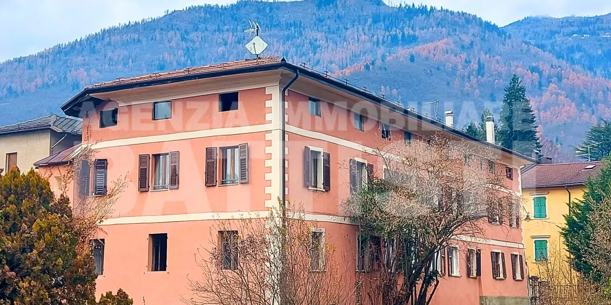 AMPIO SOTTOTETTO CON GIARDINO