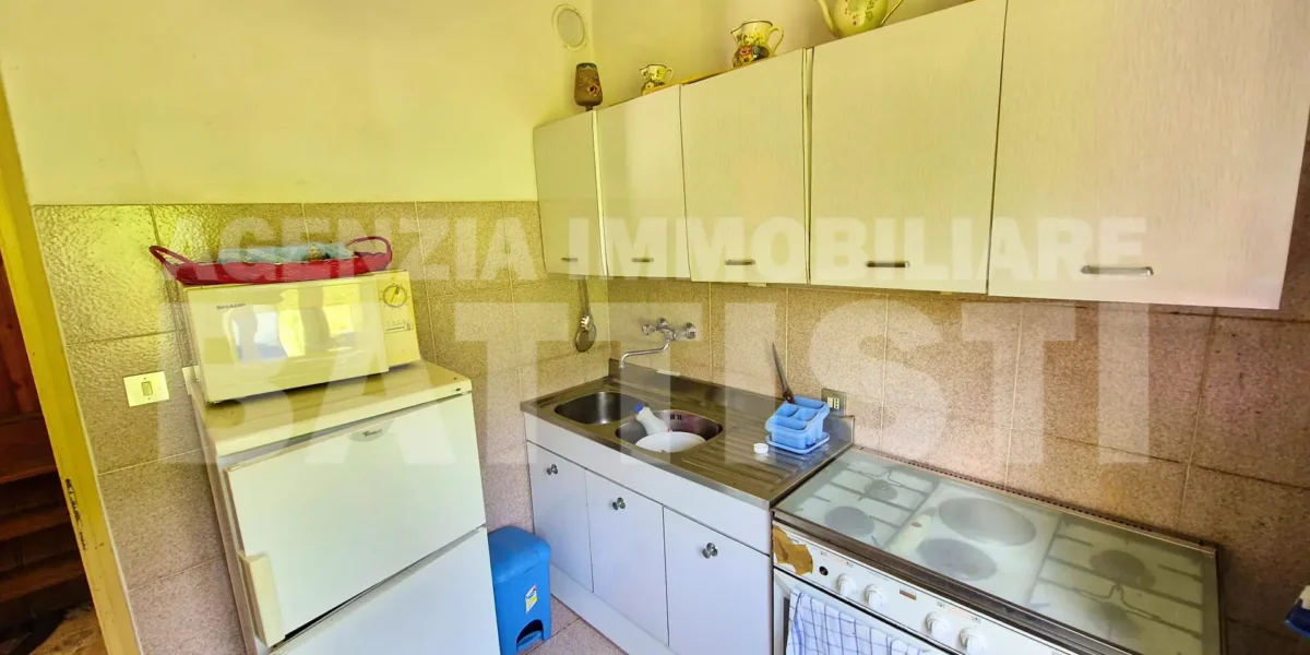VILLA INDIPENDENTE CON TERRENO