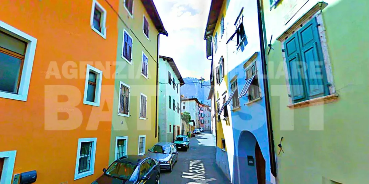 SPAZIOSO APPARTAMENTO IN CENTRO STORICO
