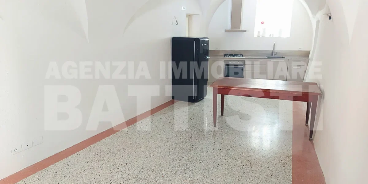 APPARTAMENTO PIANO TERRA IN CENTRO STORICO