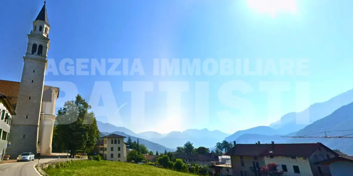 LUMINOSO TRILOCALE CON AMPIA SOFFITTA