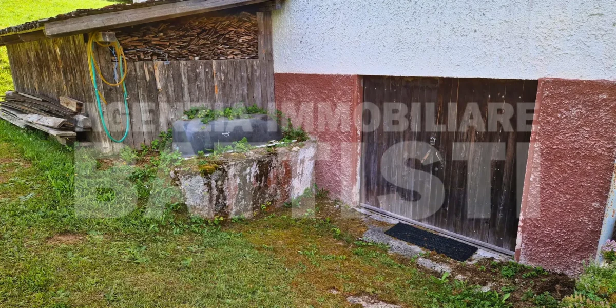 VILLA INDIPENDENTE CON TERRENO