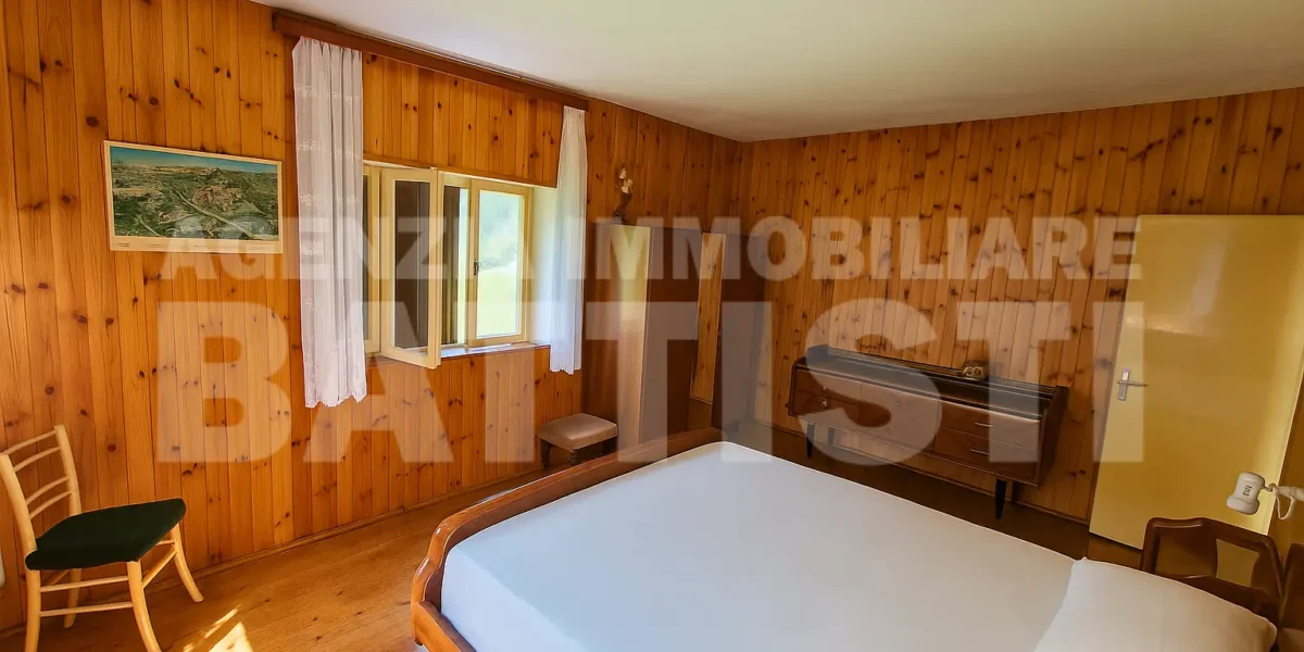 VILLA INDIPENDENTE CON TERRENO