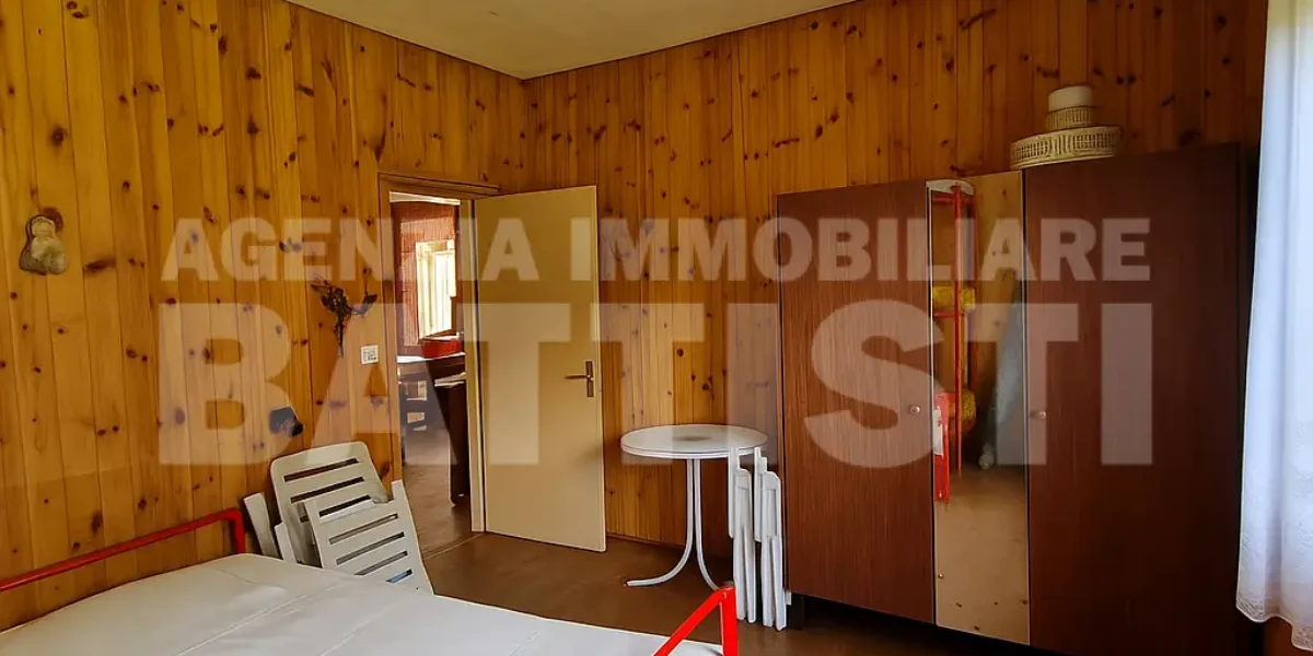 VILLA INDIPENDENTE CON TERRENO