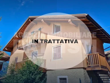 PORZIONE CON GIARDINO