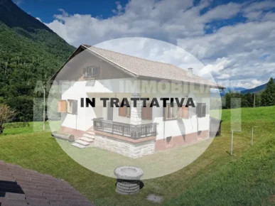 VILLA INDIPENDENTE CON TERRENO