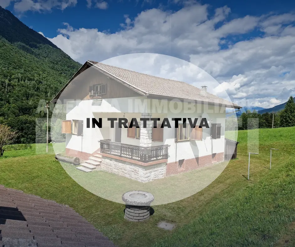 VILLA INDIPENDENTE CON TERRENO