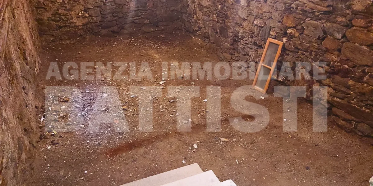 APPARTAMENTO PIANO TERRA IN CENTRO STORICO