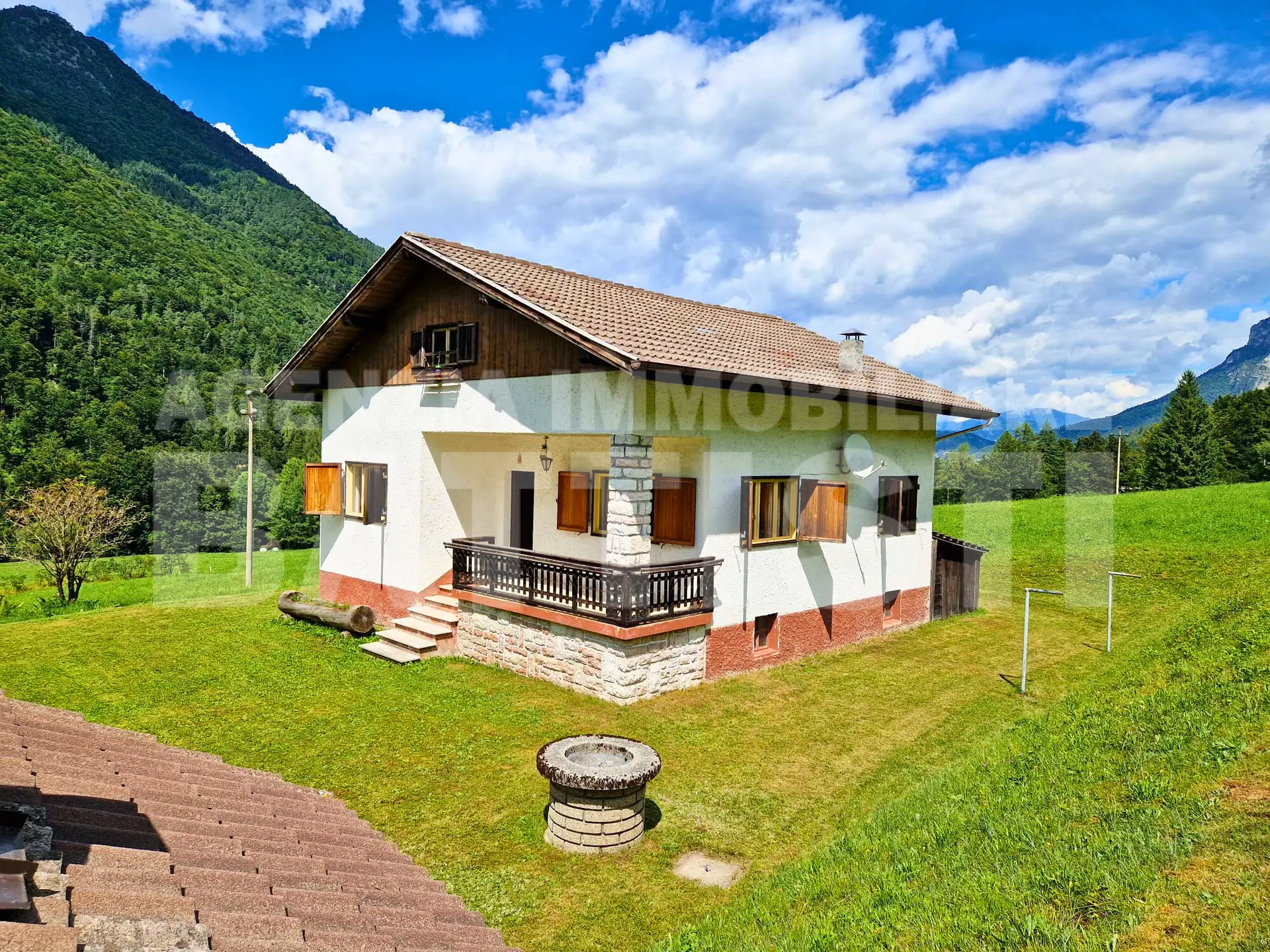 VILLA INDIPENDENTE CON TERRENO