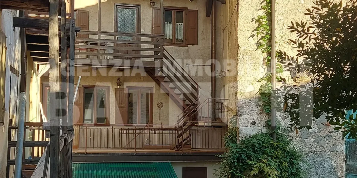 PORZIONE DI CASA IN CENTRO