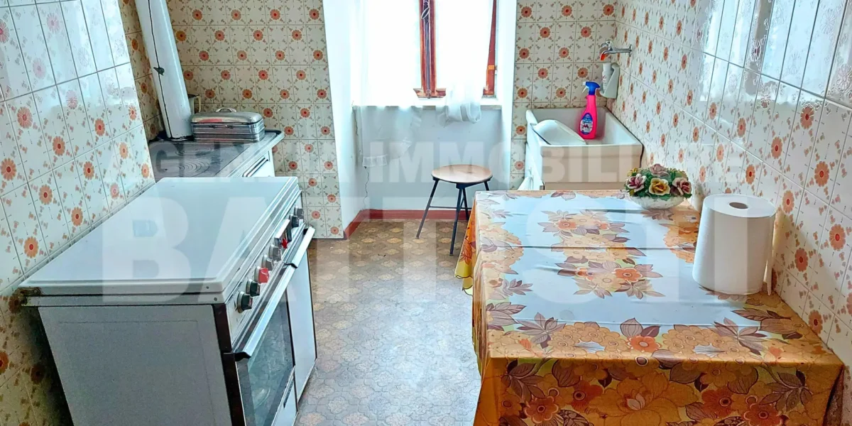 PORZIONE DI CASA IN CENTRO CON ESPOSIZIONE SOLEGGIATA