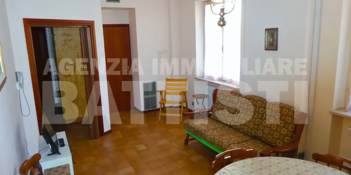 SPAZIOSO APPARTAMENTO NEL CUORE DELLA CITTÀ