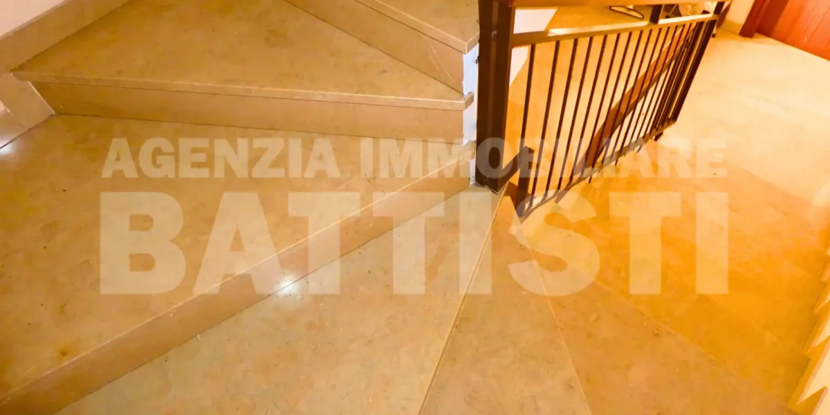 SPAZIOSO APPARTAMENTO NEL CUORE DELLA CITTÀ