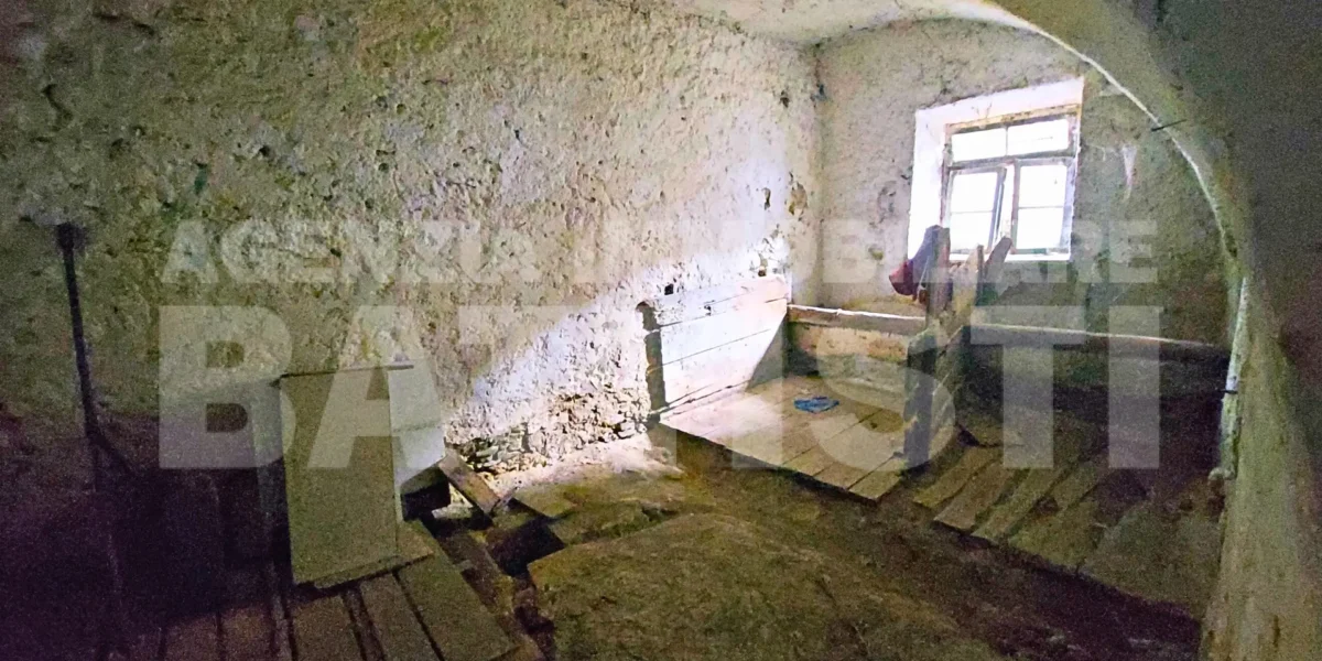 PORZIONE DI CASA IN CENTRO CON ESPOSIZIONE SOLEGGIATA
