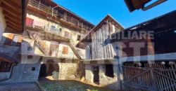 PORZIONE DI CASA IN CENTRO CON ESPOSIZIONE SOLEGGIATA