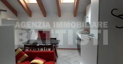 GRAZIOSO APPARTAMENTO MANSARDATO