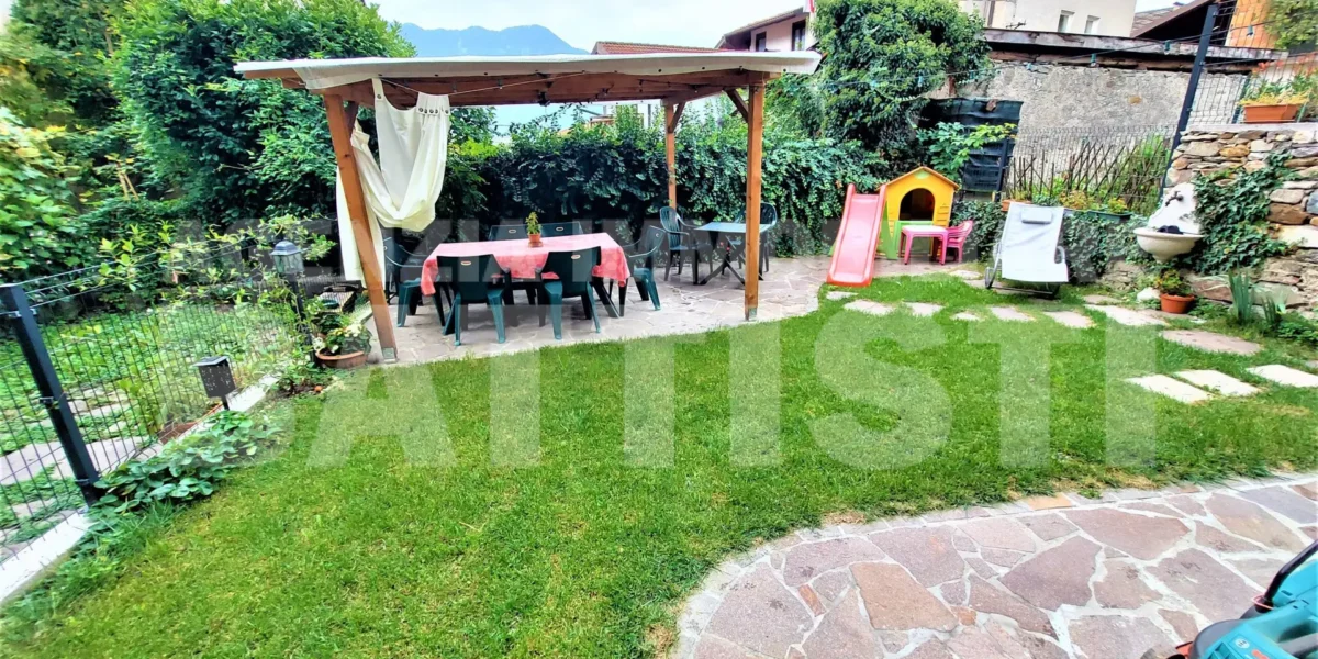 PORZIONE DI CASA INDIPENDENTE