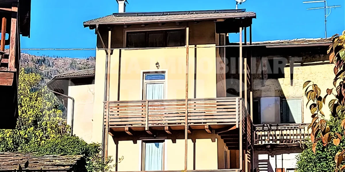 PORZIONE DI CASA INDIPENDENTE