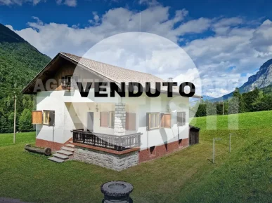 VILLA INDIPENDENTE CON TERRENO