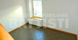 ALLOGGIO CONFORTEVOLE MANSARDATO