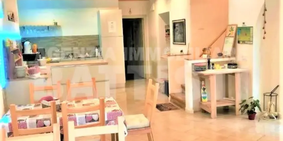 PORZIONE DI CASA INDIPENDENTE