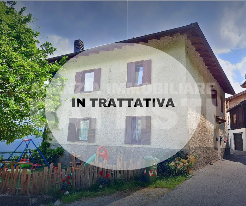 AMPIO ALLOGGIO IN BIFAMILIARE