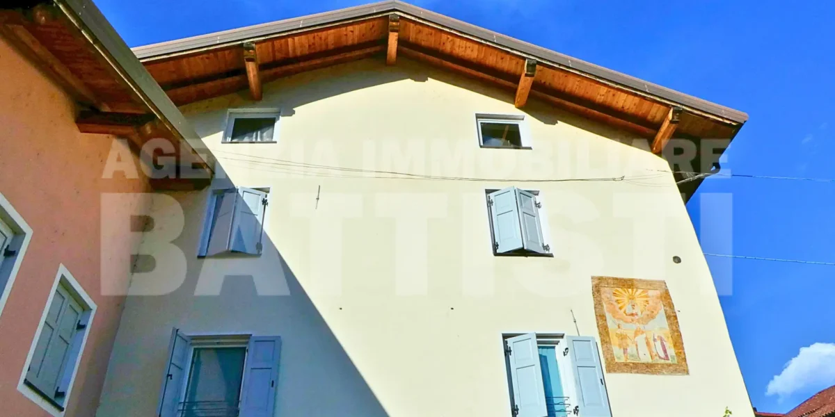 ALLOGGIO CONFORTEVOLE MANSARDATO