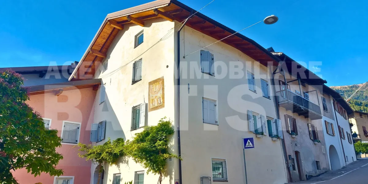 ALLOGGIO CONFORTEVOLE MANSARDATO