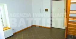 ALLOGGIO CONFORTEVOLE MANSARDATO