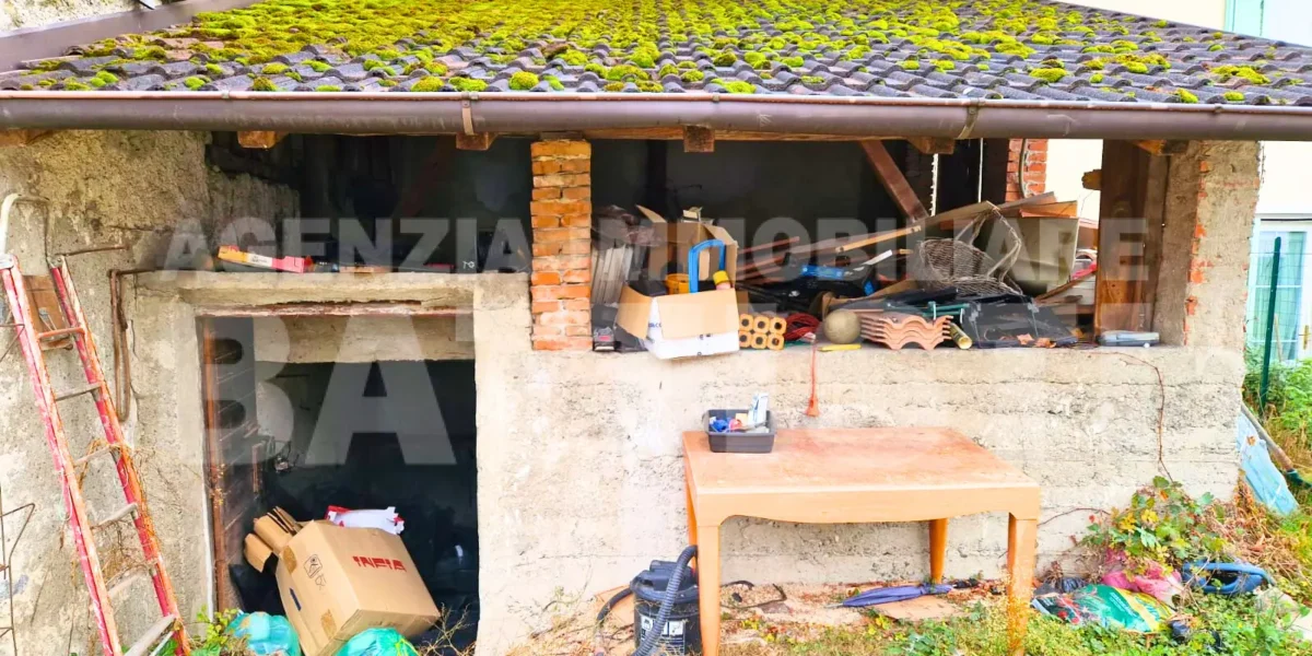 EDIFICIO RUSTICO INDIPENDENTE