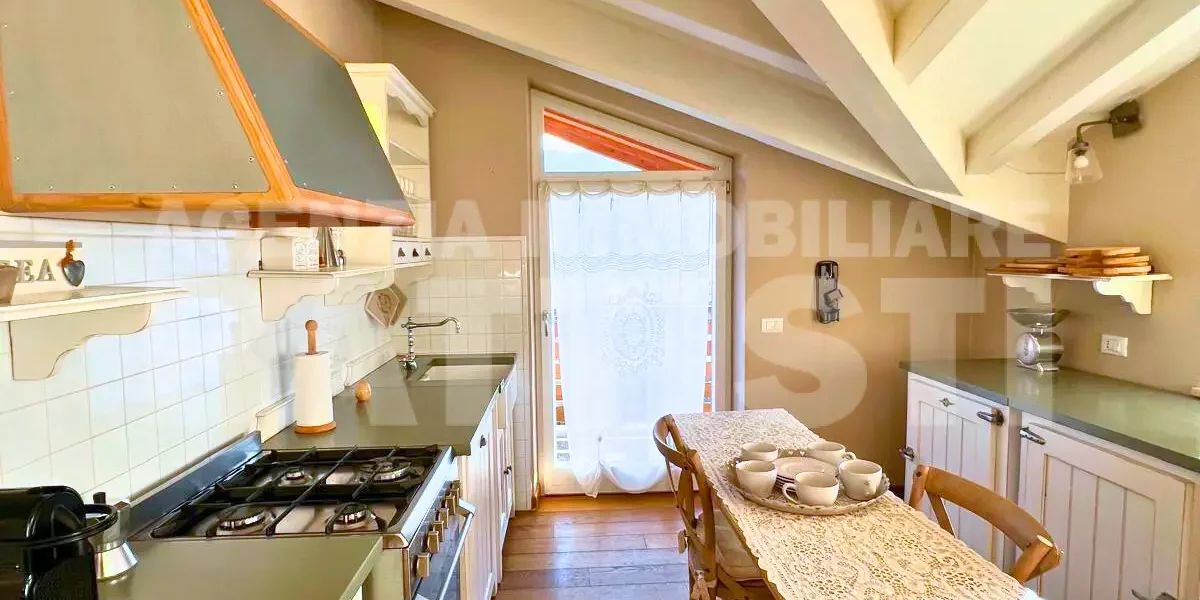 ELEGANTE APPARTAMENTO