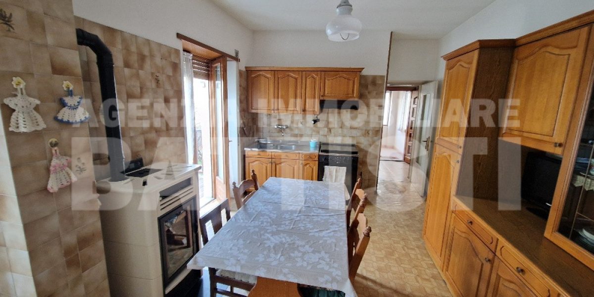 APPARTAMENTO CON GIARDINO