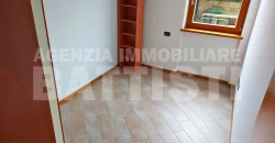 AMPIO APPARTAMENTO CON GIARDINO