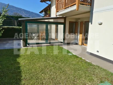 AMPIO APPARTAMENTO CON GIARDINO