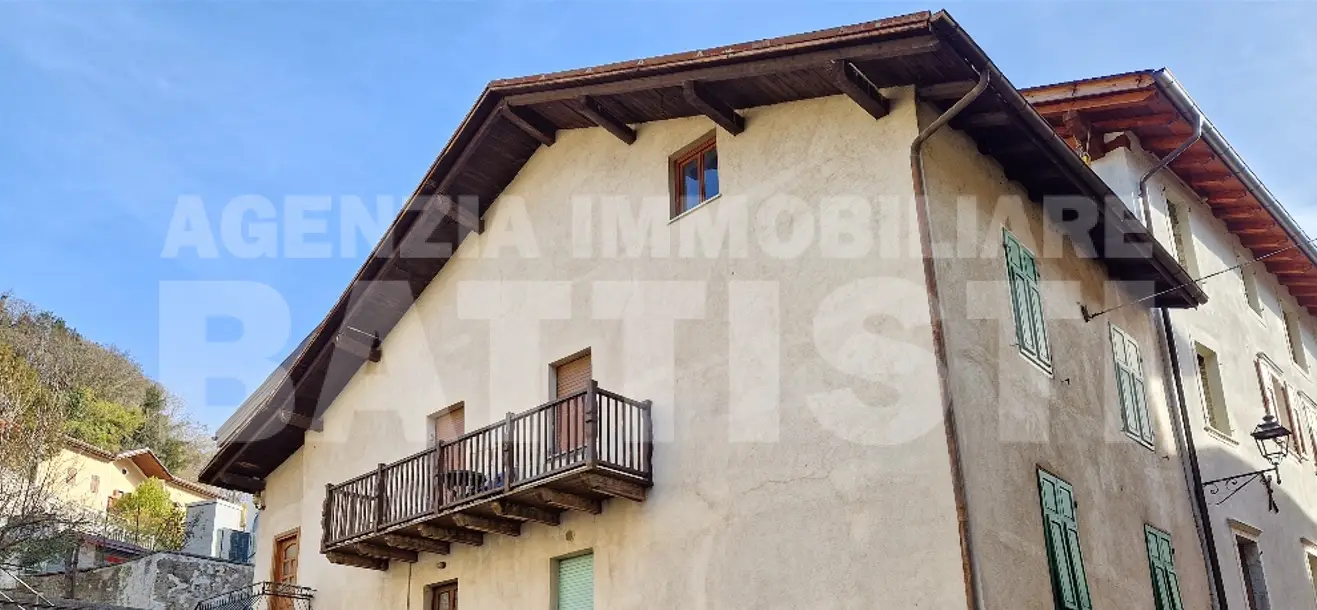 APPARTAMENTO CON GIARDINO