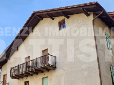 APPARTAMENTO CON GIARDINO