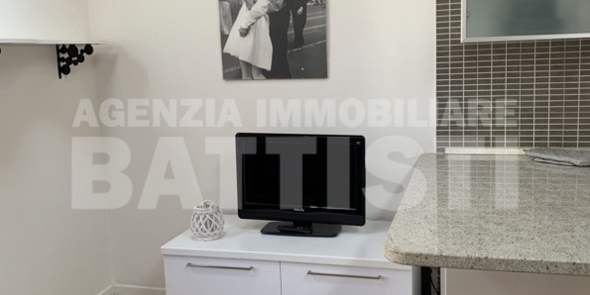 APPARTAMENTO LUMINOSO