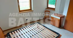 AMPIO APPARTAMENTO CON GIARDINO