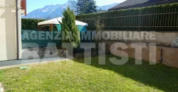 AMPIO APPARTAMENTO CON GIARDINO